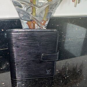 Louis Vuitton Black Epi Leather Wallet in GUC.
